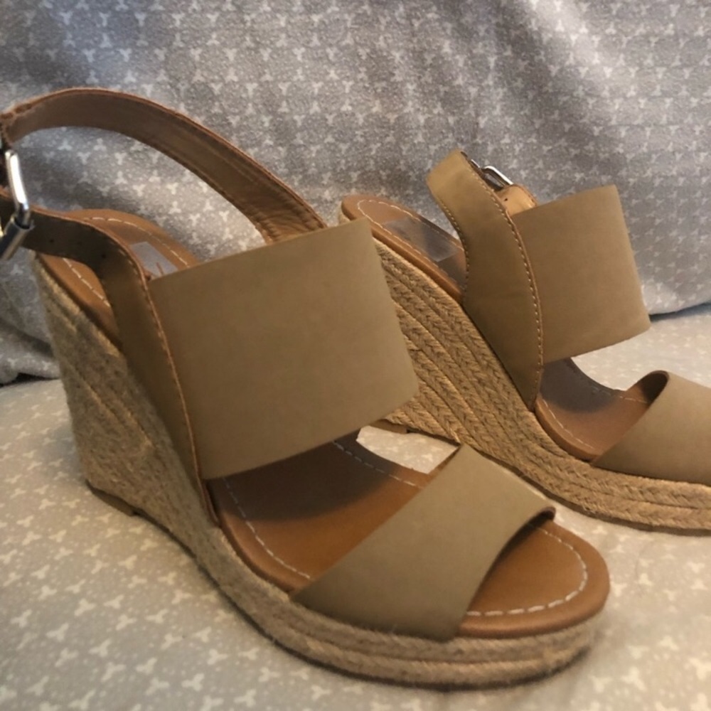 Tan wedges size 6